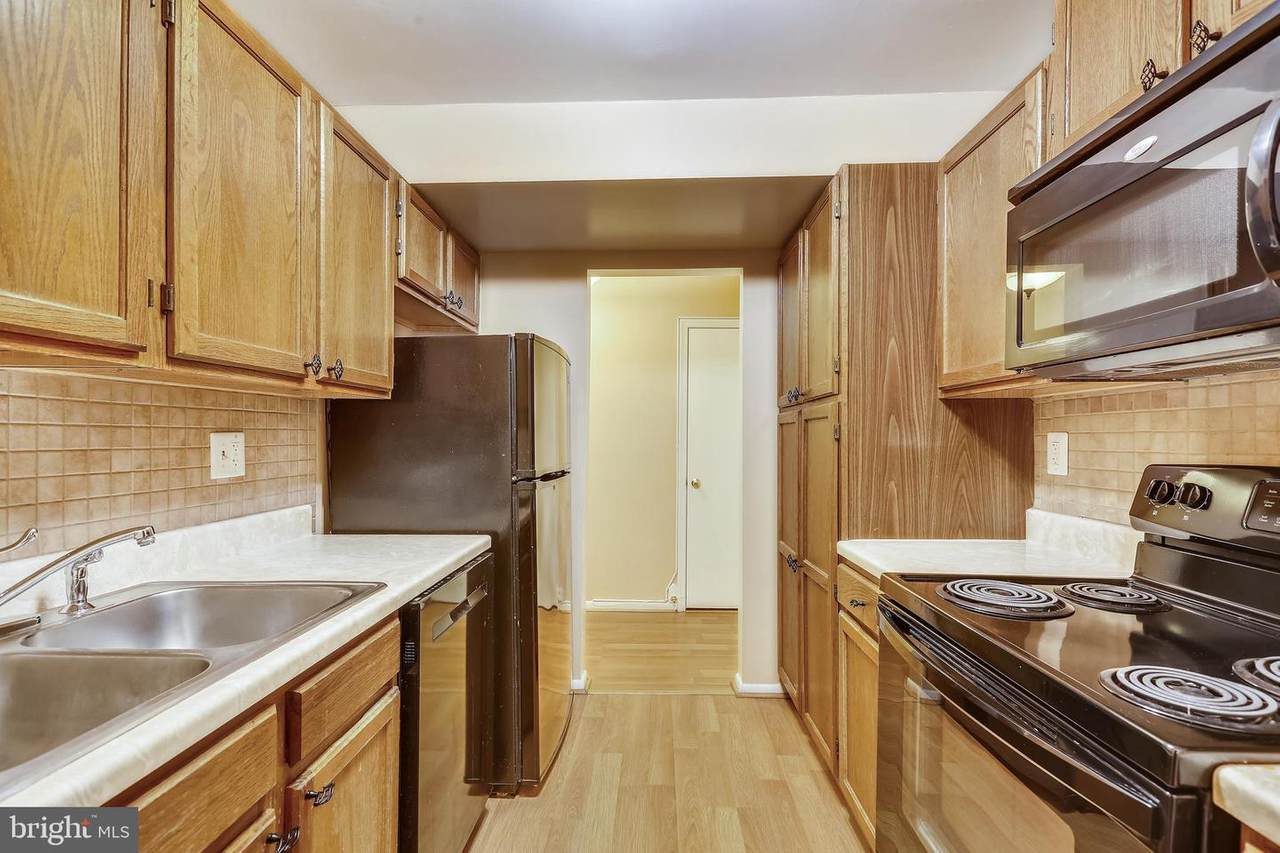 8 Russell Avenue - Photo 1