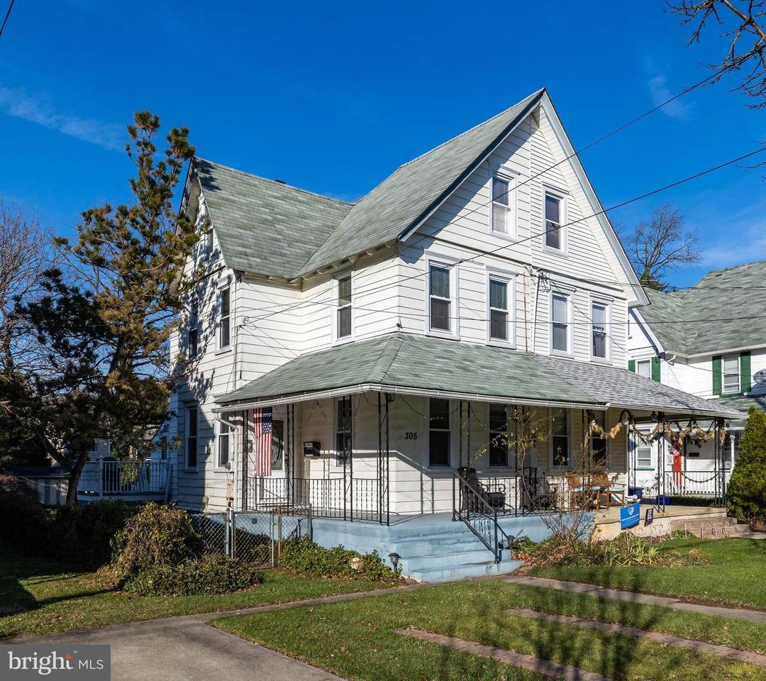 305 Linden Street - Photo 1