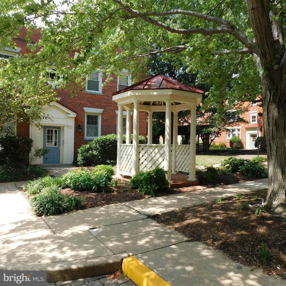 519 Bashford Lane - Photo 1