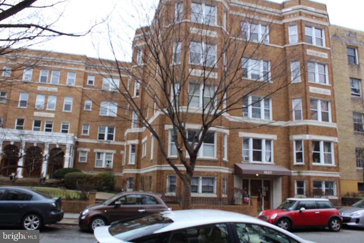 1820 Clydesdale Place - Photo 1