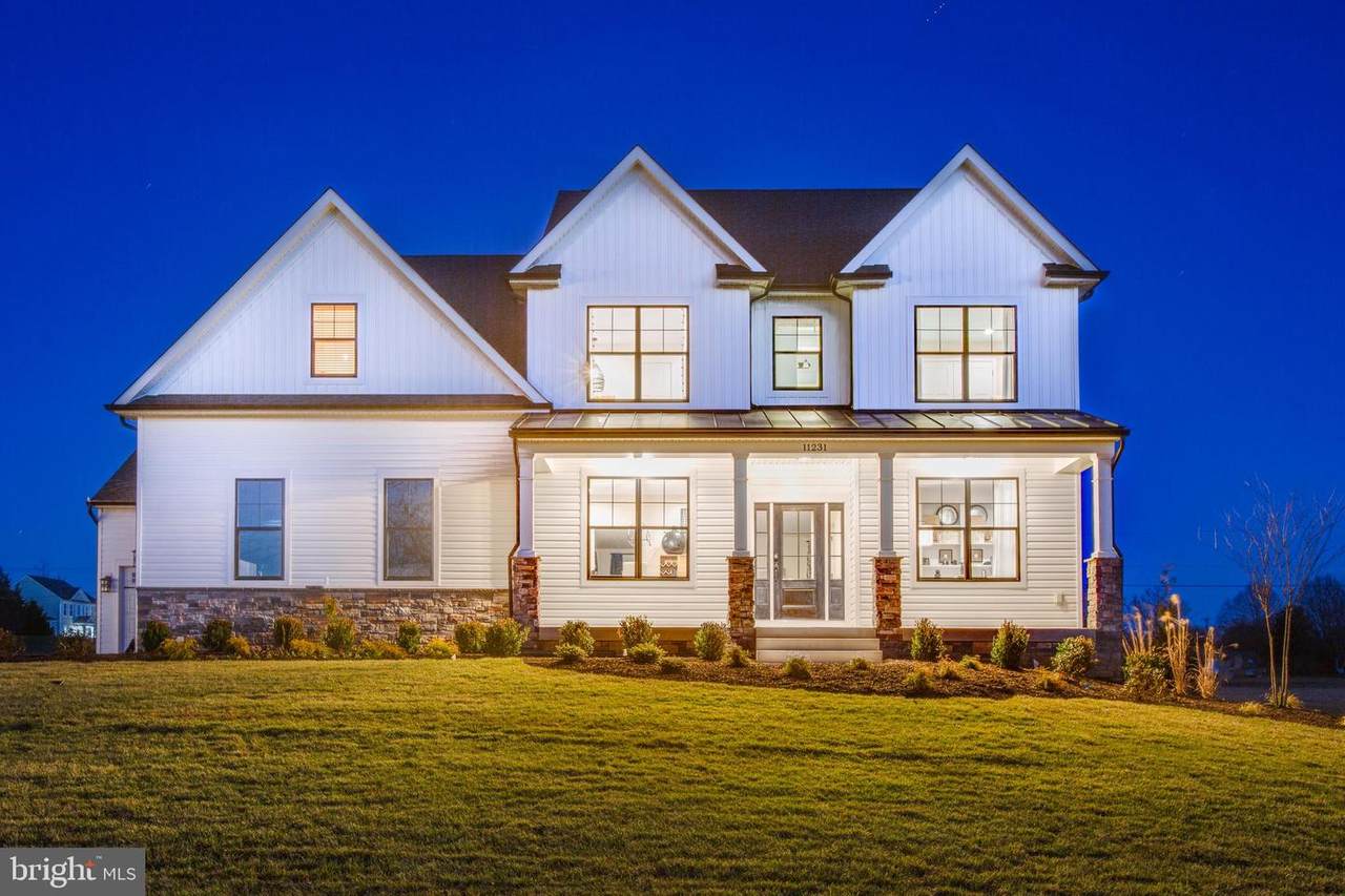 7476 Long Leaf Lane - Photo 1