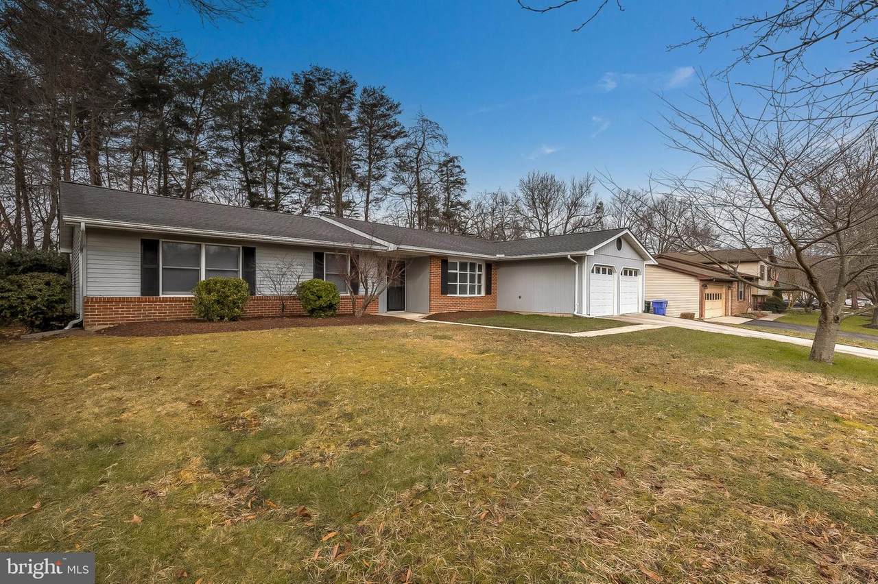 3416 Williamsburg Drive - Photo 1