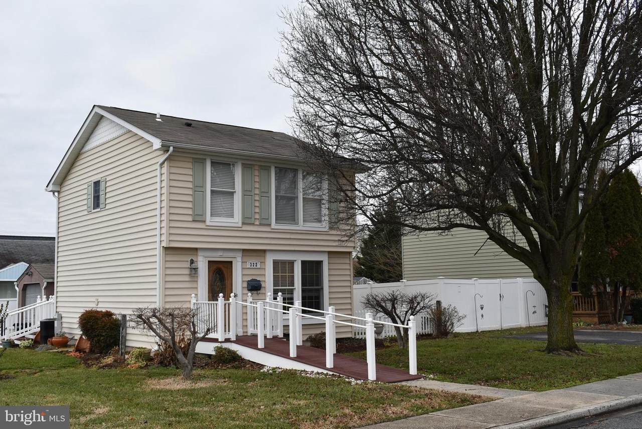 322 Adams Street - Photo 1