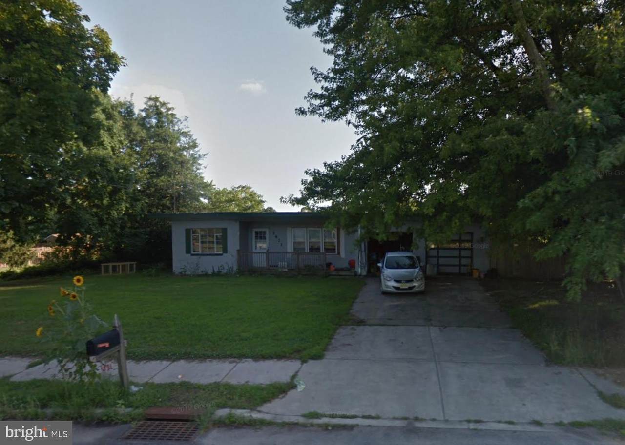 1821 Main Street - Photo 1
