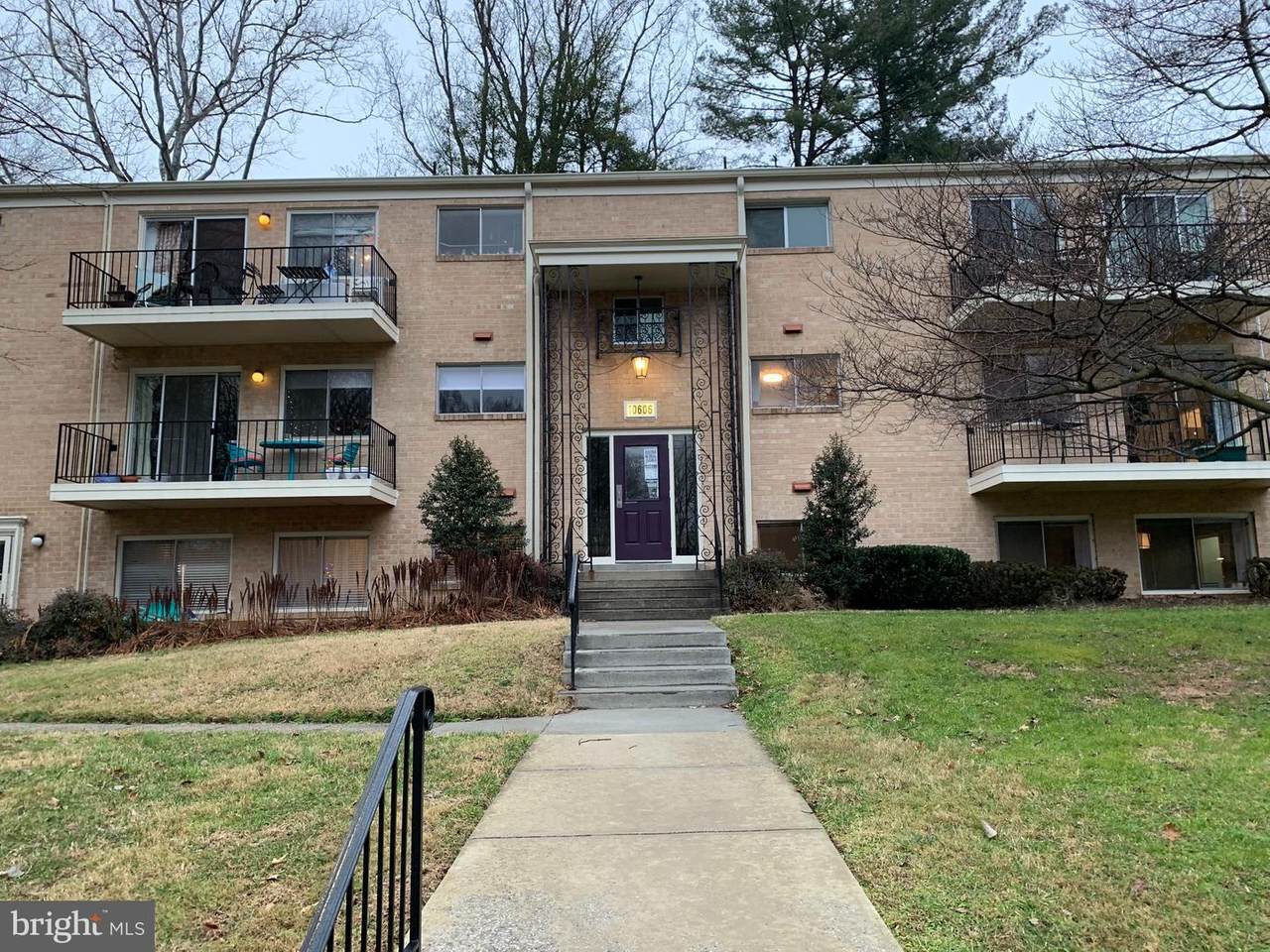 10606 Montrose Avenue - Photo 1