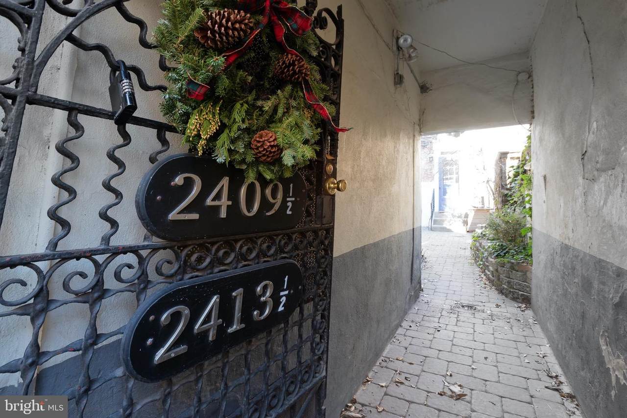 2409 1/2 Panama Street - Photo 1