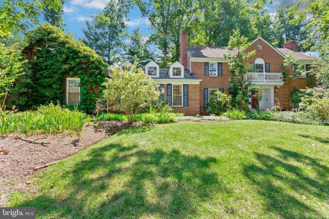9460 Tobin Circle - Photo 1