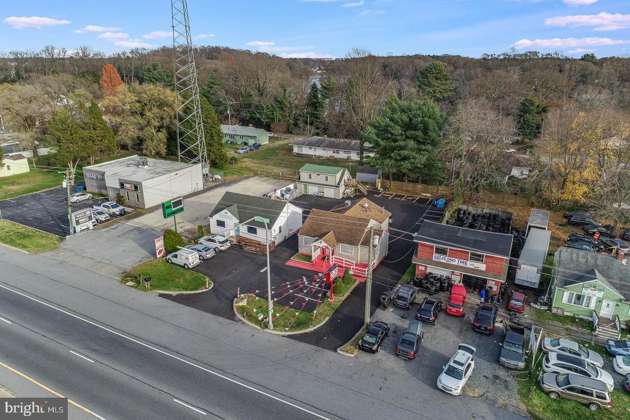 1851, 1855 Dupont Highway - Photo 1