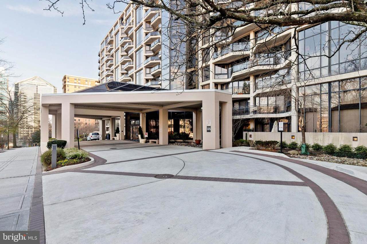 1530 Key Boulevard - Photo 1