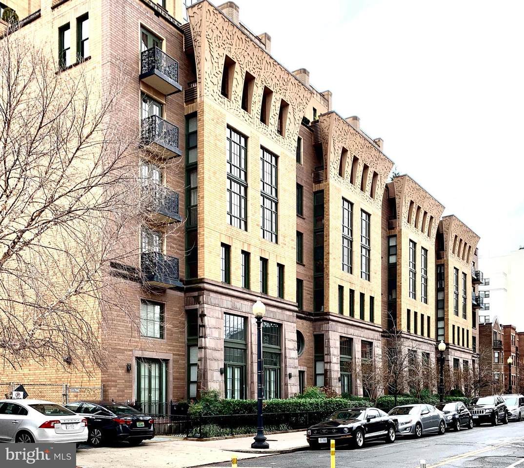 910 M Street - Photo 1
