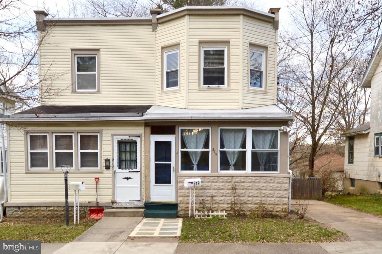 219 Douglass Avenue - Photo 1