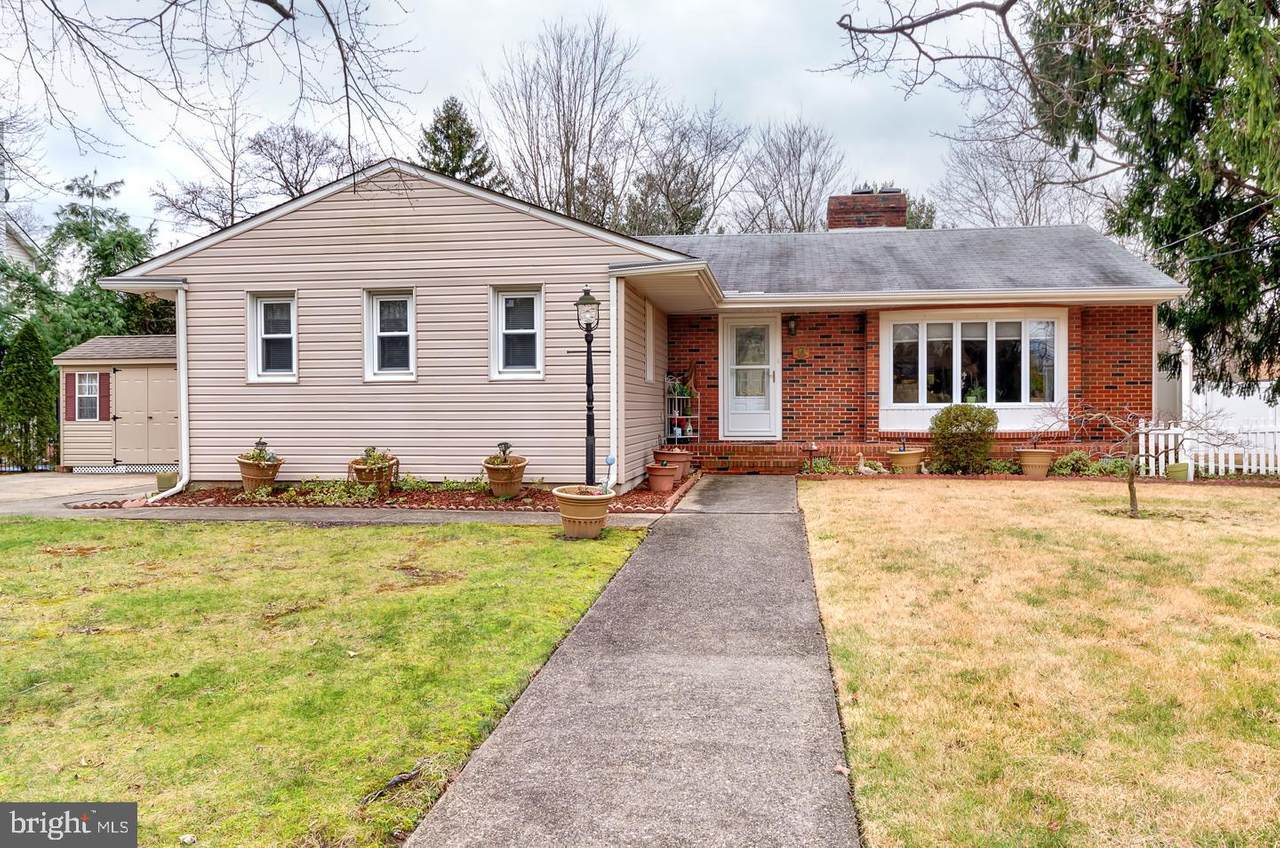 306 Coolidge Road - Photo 1