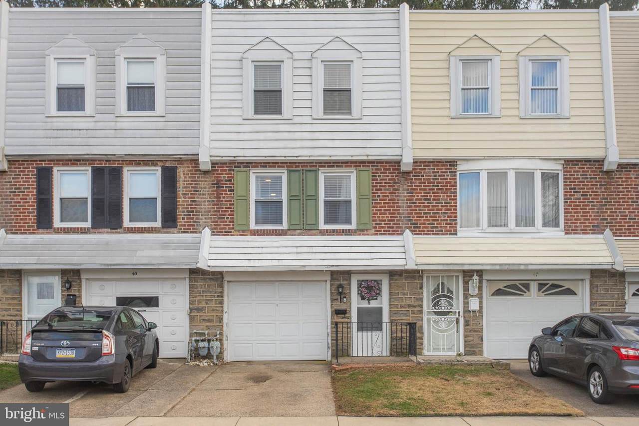 45 Suburban Lane - Photo 1