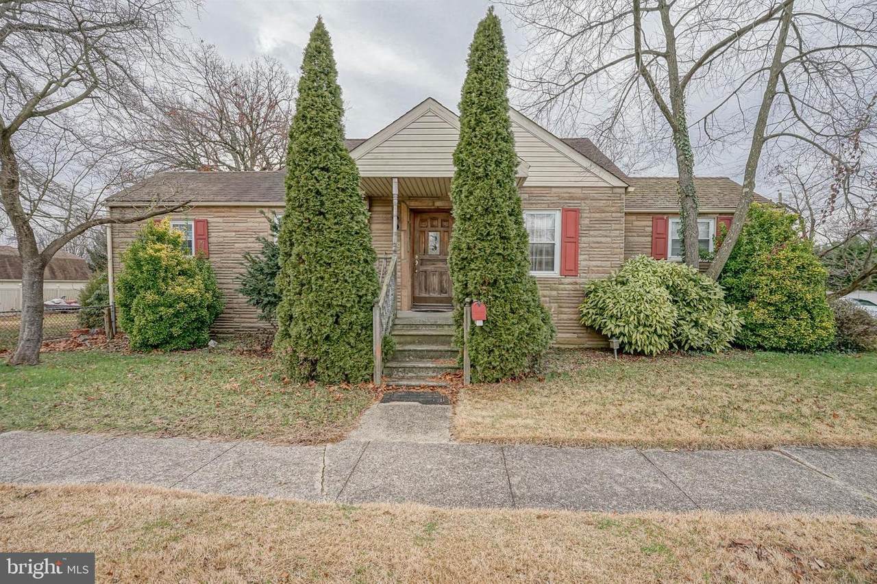400 Simpson Avenue - Photo 1