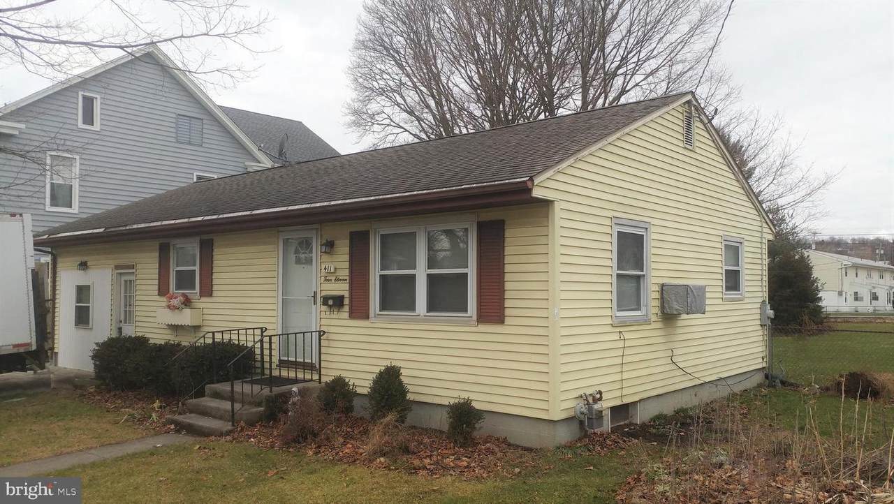 411 Maple Street - Photo 1