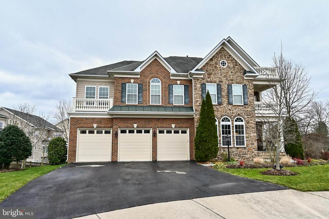 7543 Red Hill Drive - Photo 1