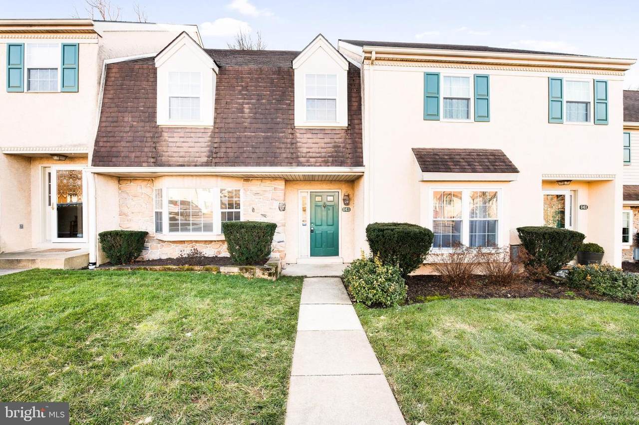 143 Westridge Pl S - Photo 1