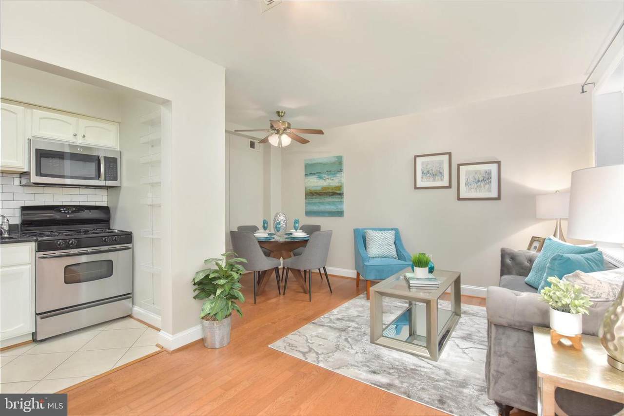 718 Park Road - Photo 1