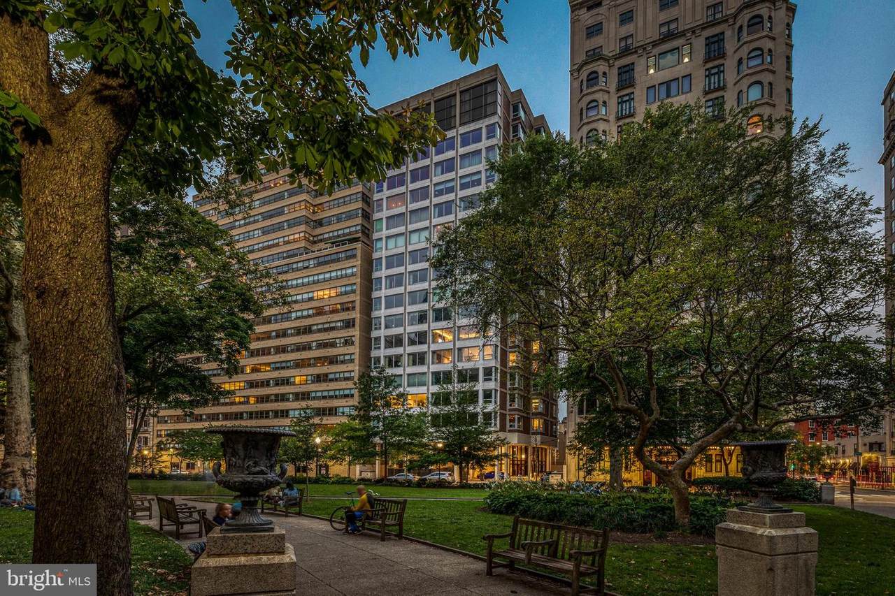 1820 Rittenhouse Square - Photo 1