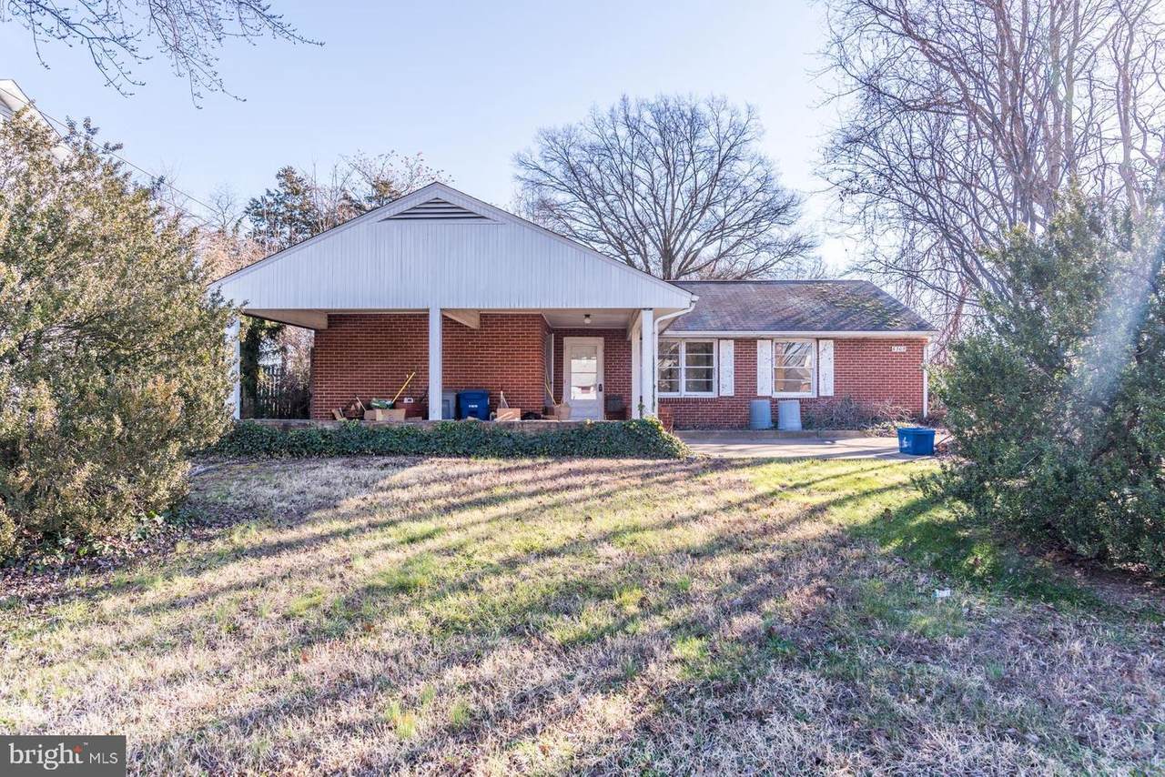 6305 Hillview Avenue - Photo 1