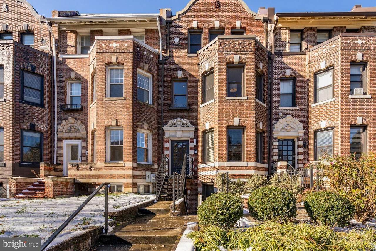 3226 13TH Street - Photo 1