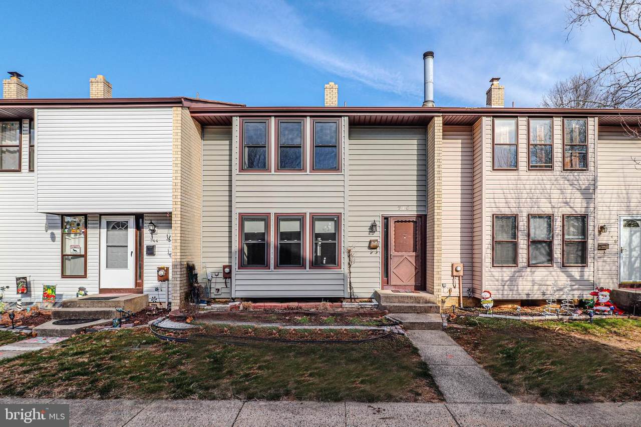 745 Twin Rivers Drive - Photo 1