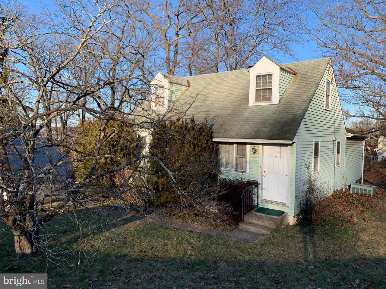 21 Woodview Road - Photo 1