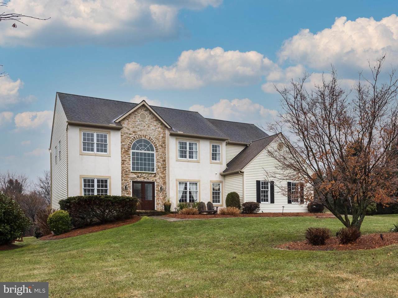 117 Edgefield Drive - Photo 1