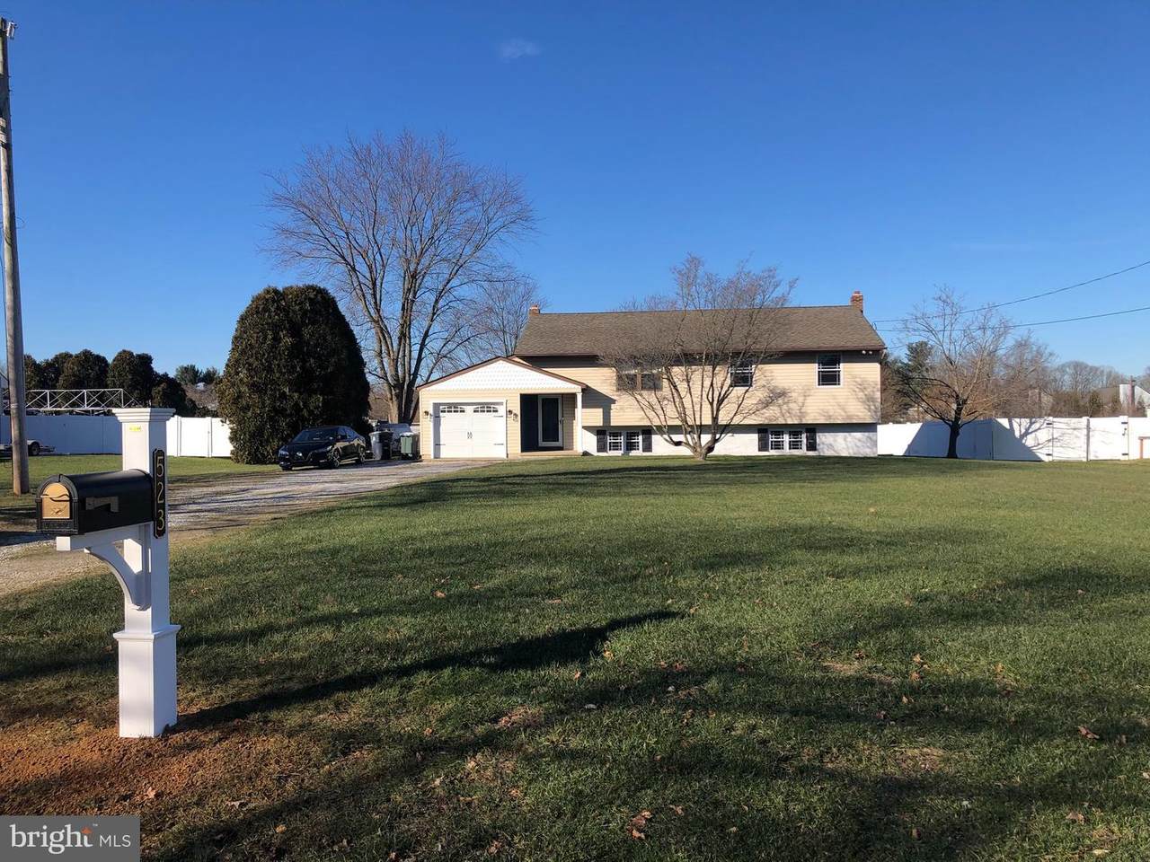 523 Jones Road - Photo 1
