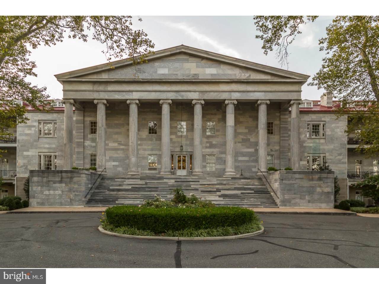 1 Academy Circle - Photo 1