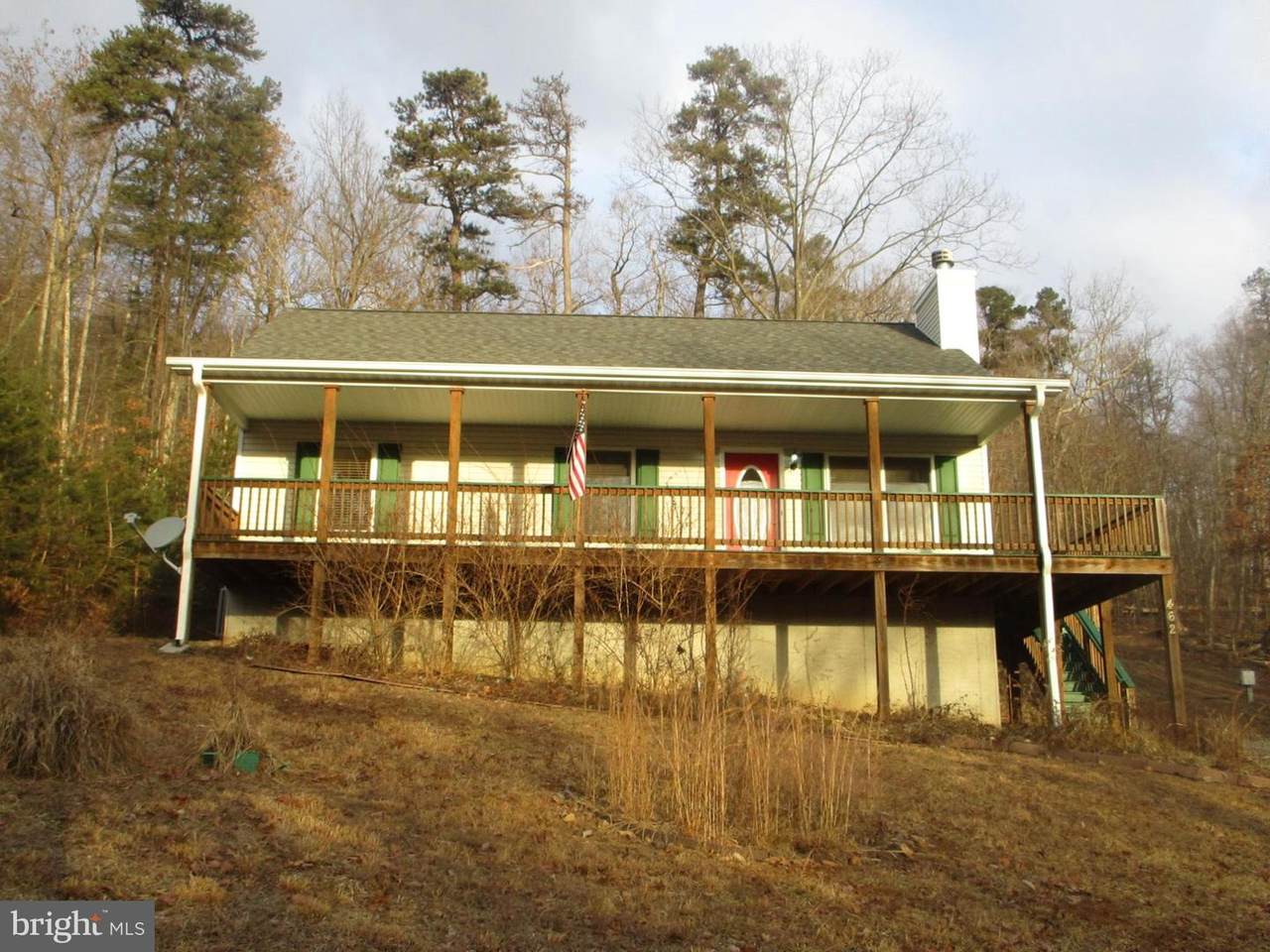 462 Gary Lane - Photo 1