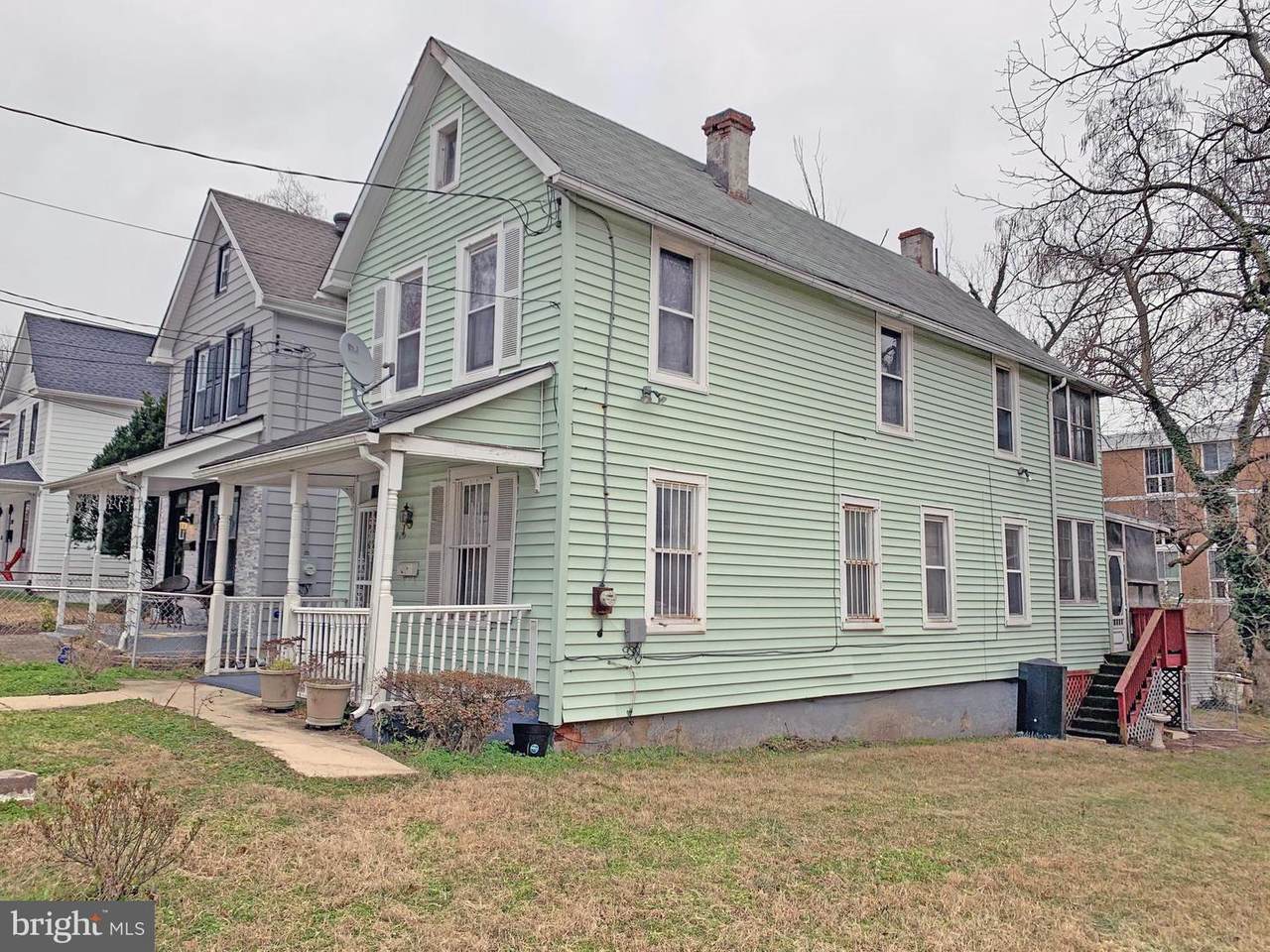 2425 Girard Place - Photo 1