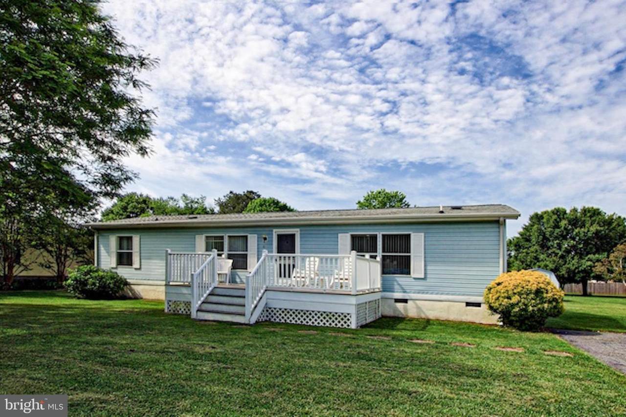 21 Lighthouse Drive - Photo 1