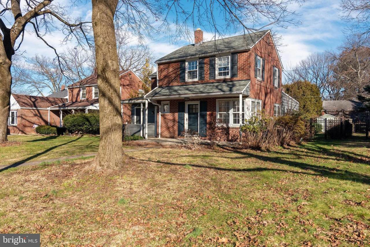 817 Margaret Street - Photo 1