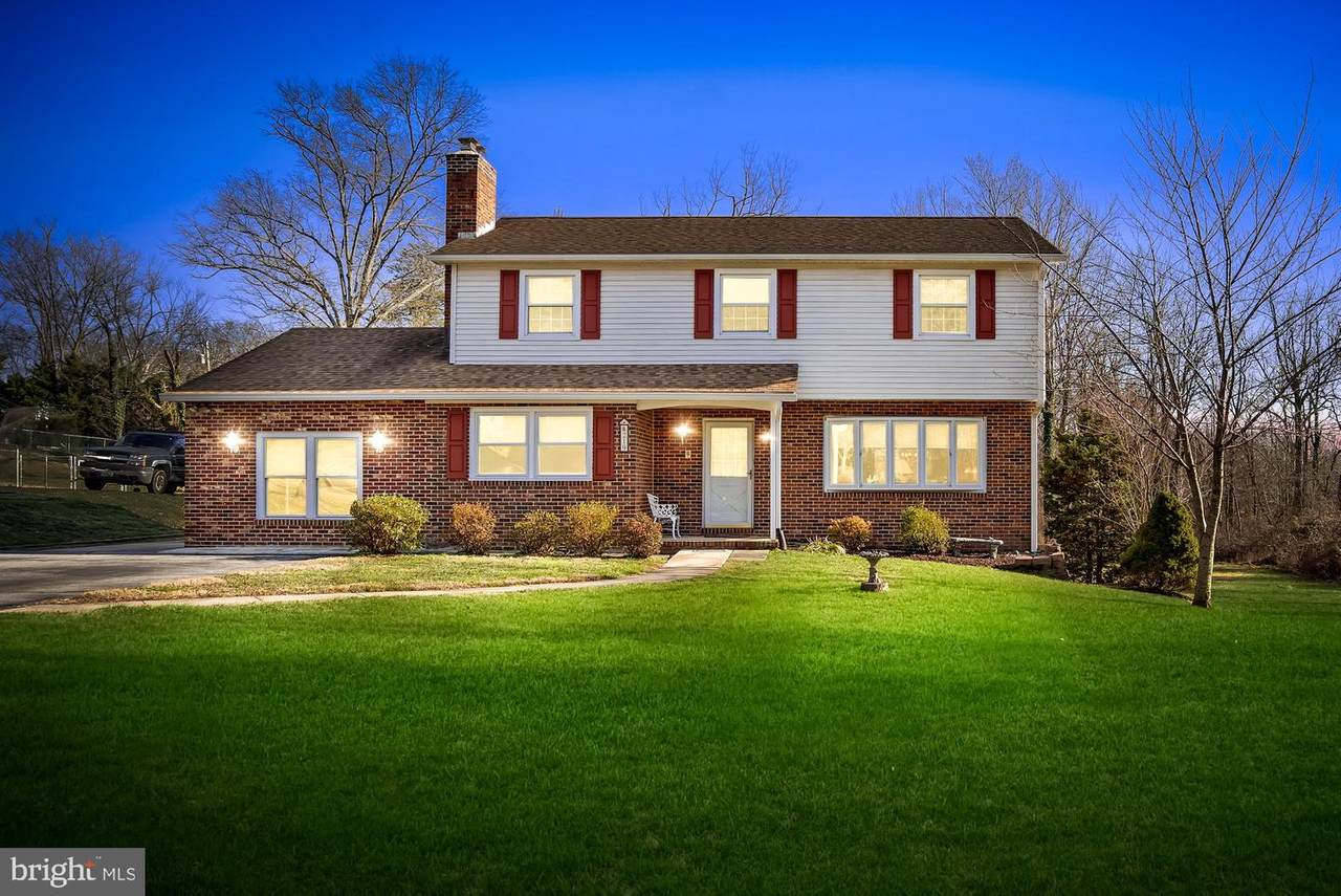 219 Ridgeway Road - Photo 1