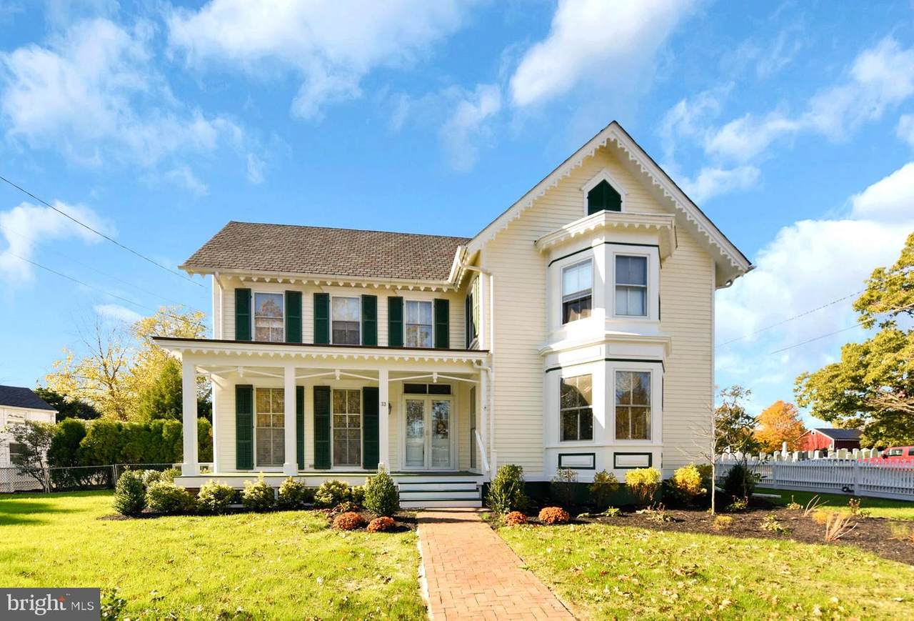 33 Maplewood Avenue - Photo 1
