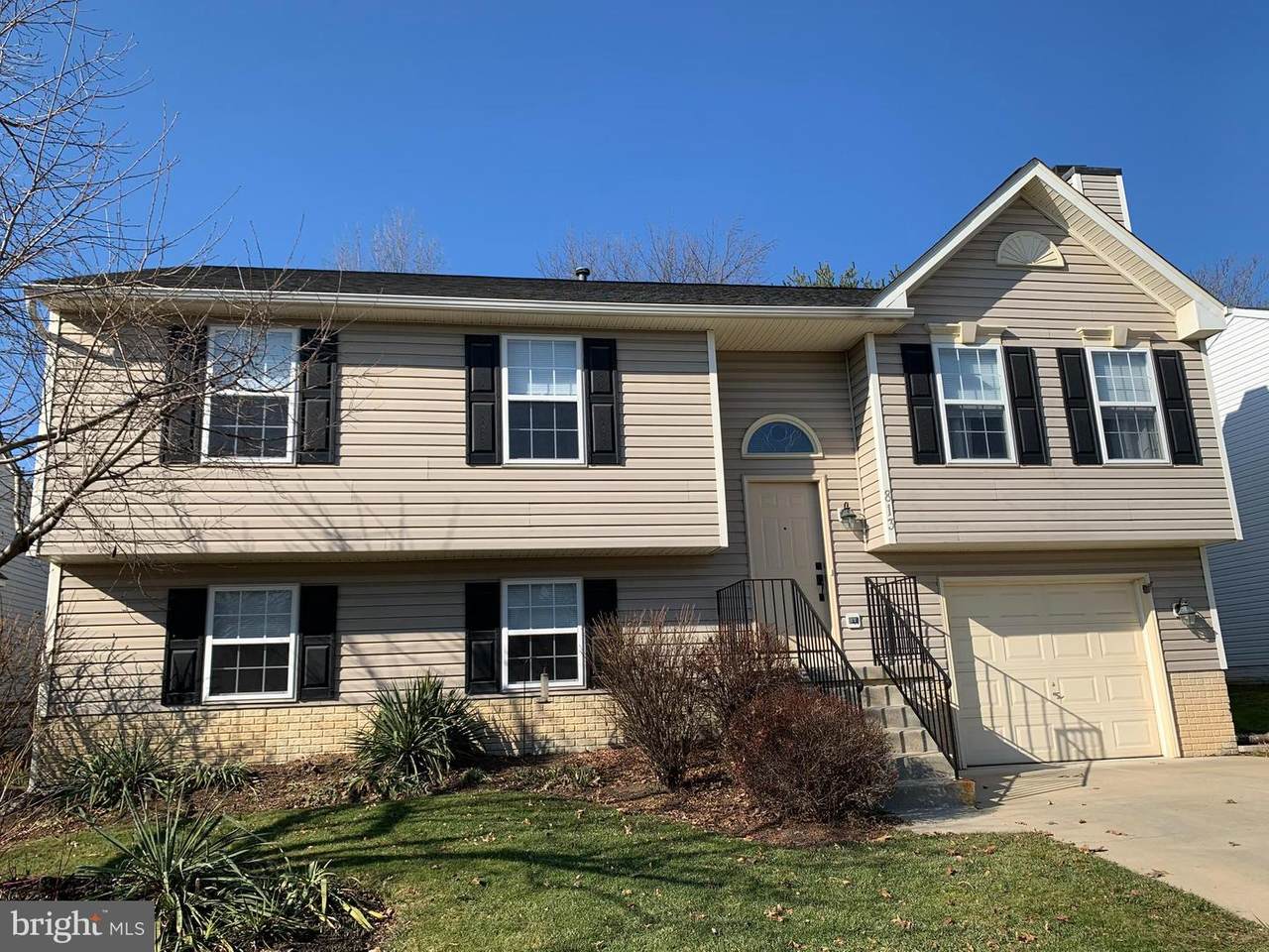 813 Geronimo Drive - Photo 1