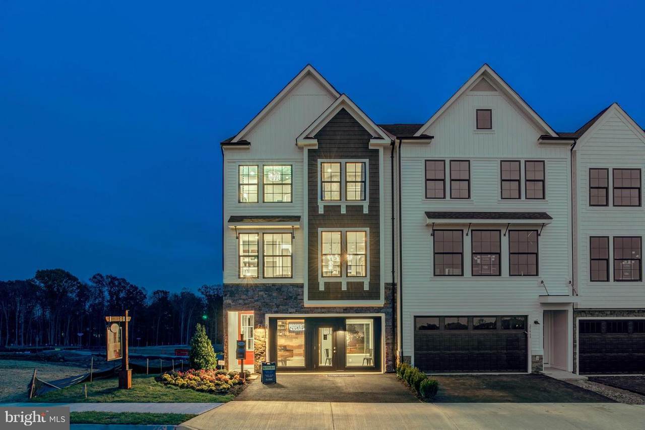 8 Hartland Orchard Terrace - Photo 1