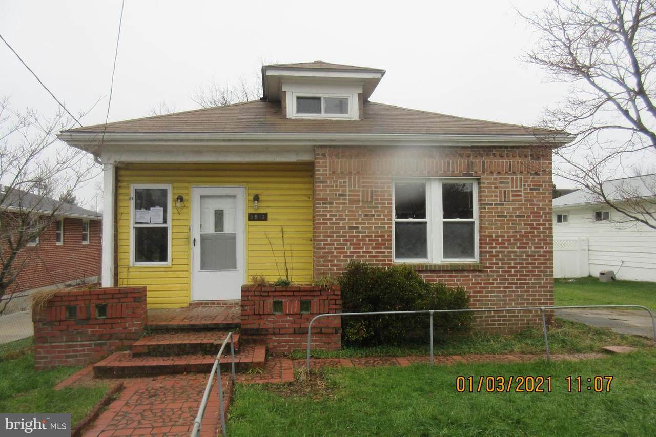 5913 Leewood Avenue - Photo 1