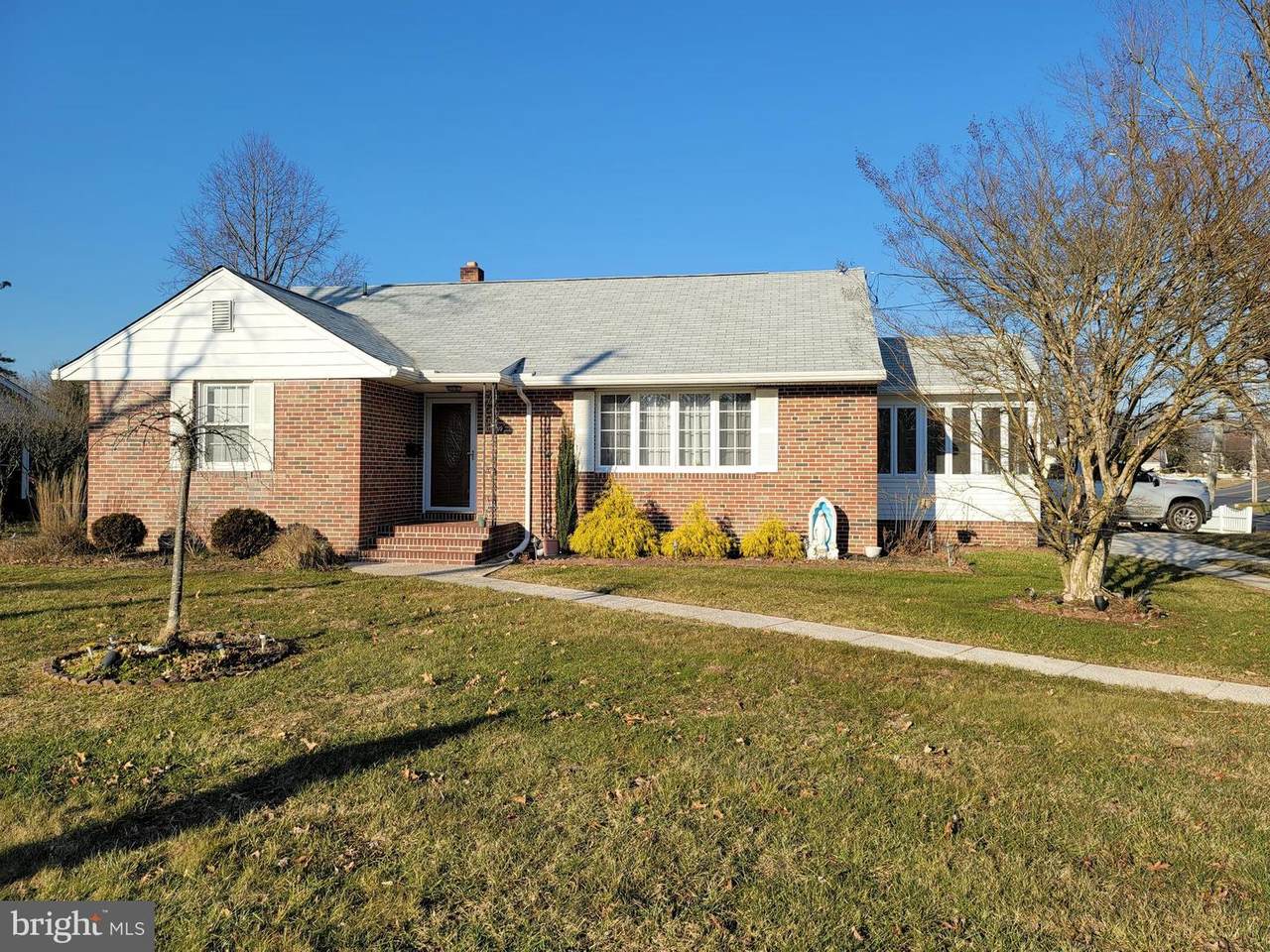 599 Greenwood Drive - Photo 1