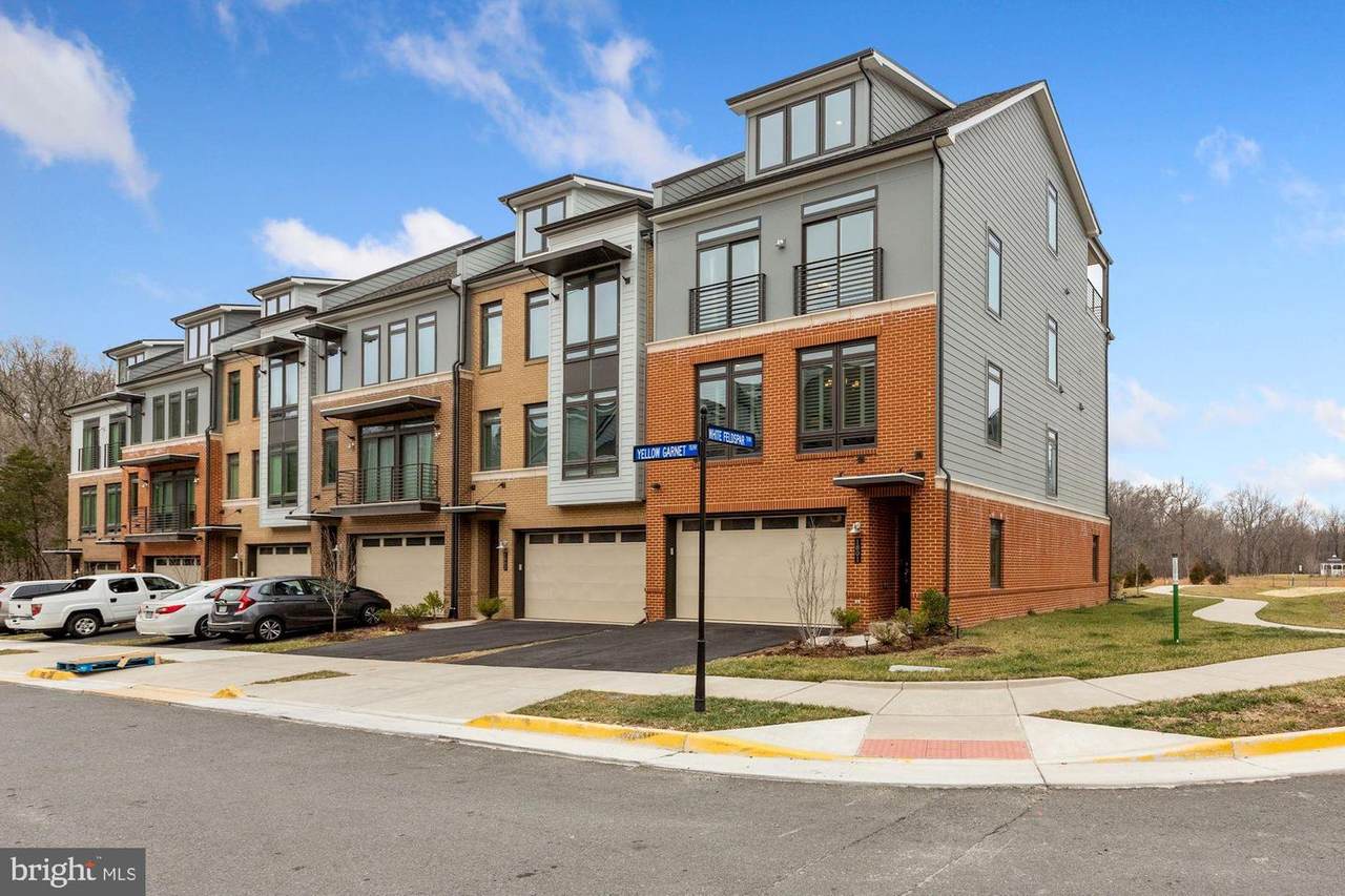 1801 Yellow Garnet Terrace - Photo 1