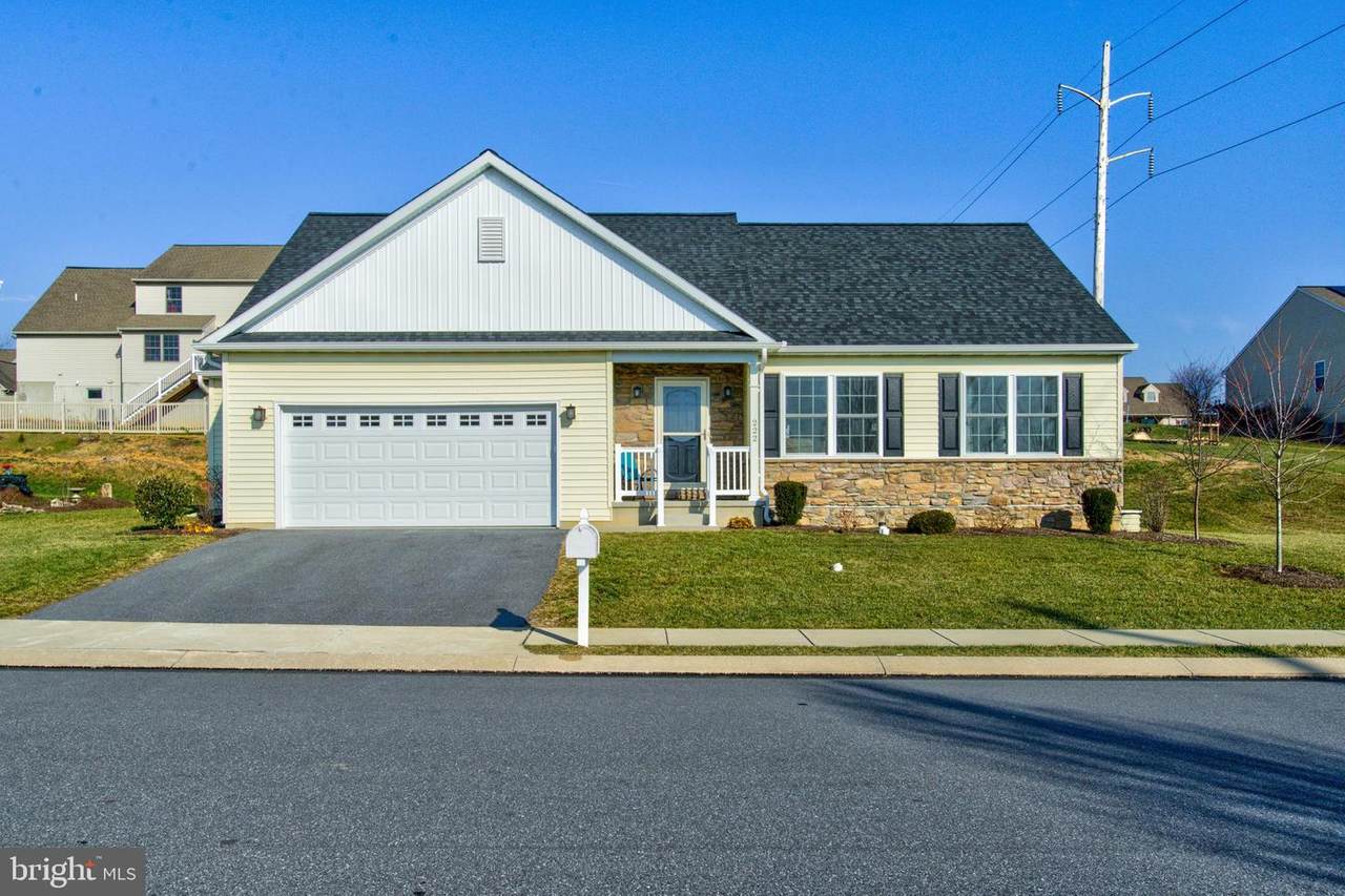 222 Loghes Drive - Photo 1