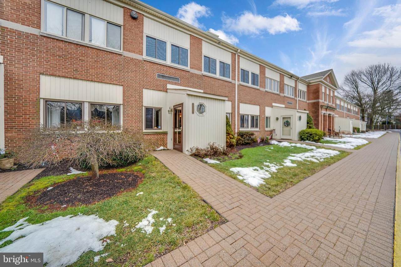 1318 Birch Lane - Photo 1