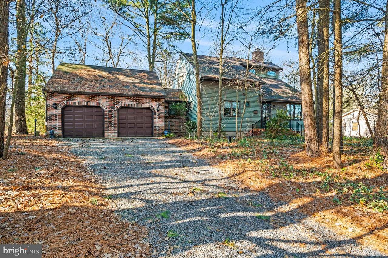 127 Pebble Drive - Photo 1
