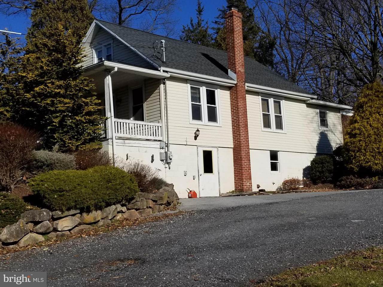 210 King Street - Photo 1