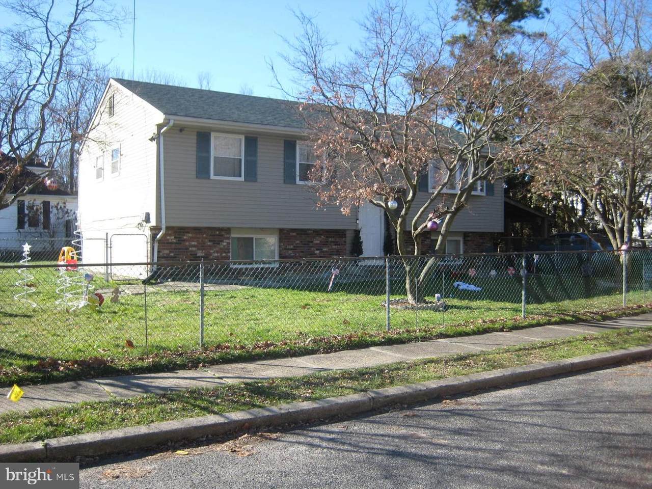 214 1ST Avenue - Photo 1