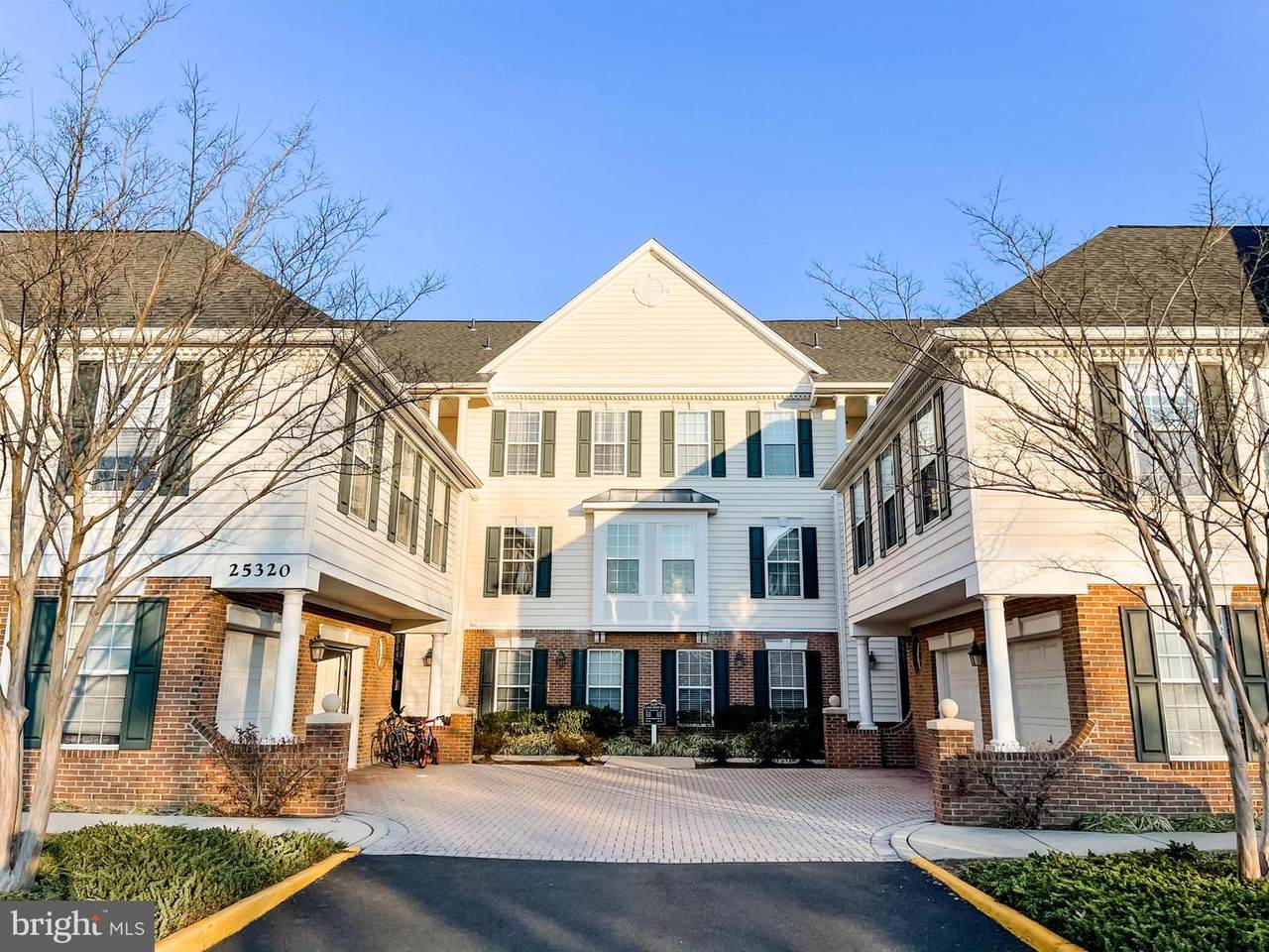 25320 Lake Mist Square - Photo 1