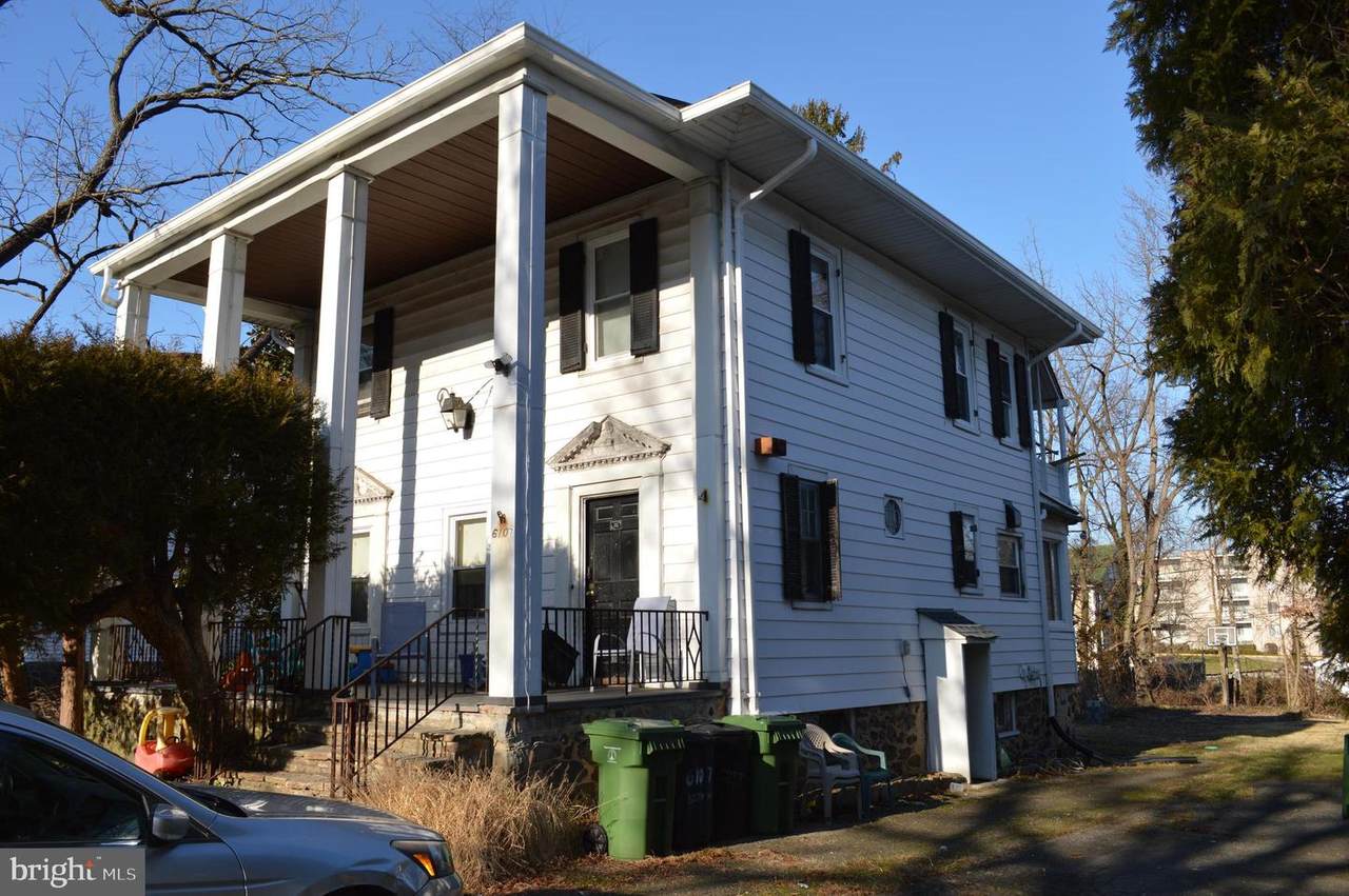 6107 Biltmore Avenue - Photo 1