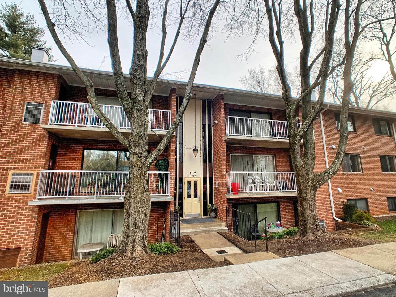 107 Fitz Court - Photo 1