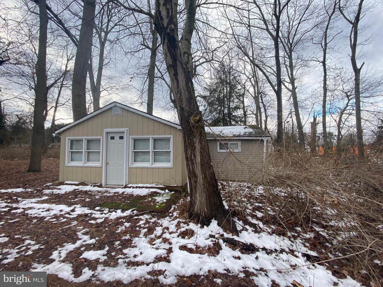 13 Sherman Terrace - Photo 1